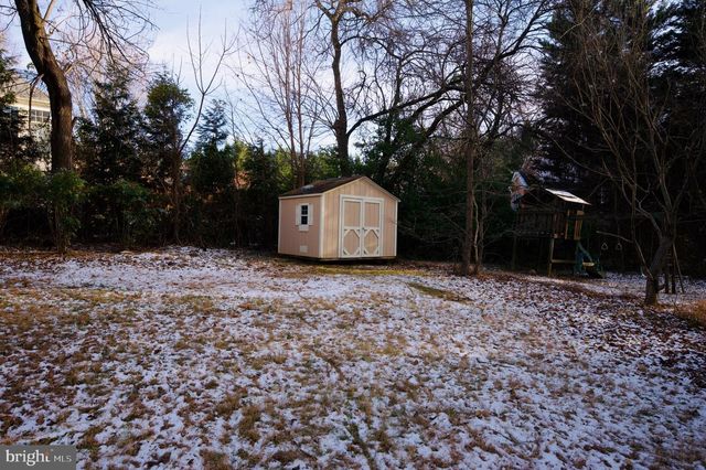 12453 WENDELL HOLMES RD, Herndon, VA 20171