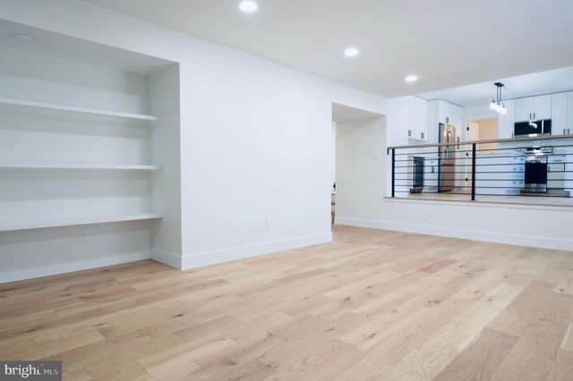 12453 WENDELL HOLMES RD, Herndon, VA 20171