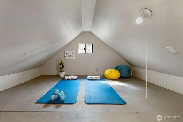 2010 Shamrock Drive NW, Bremerton, WA 98312