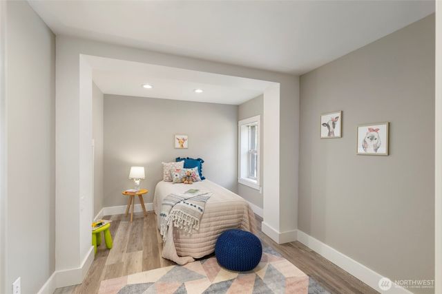 2010 Shamrock Drive NW, Bremerton, WA 98312