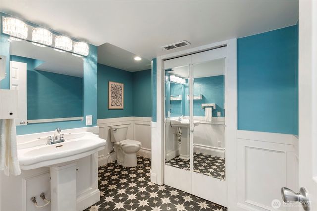 2010 Shamrock Drive NW, Bremerton, WA 98312