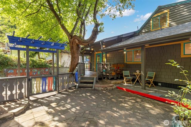 2010 Shamrock Drive NW, Bremerton, WA 98312