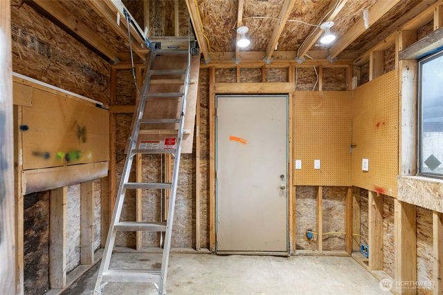 2010 Shamrock Drive NW, Bremerton, WA 98312