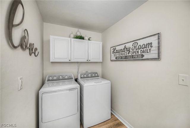 1814 SW 22nd TER, Cape Coral, FL 33991