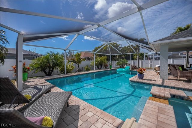 1814 SW 22nd TER, Cape Coral, FL 33991