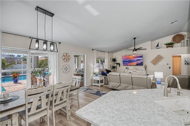 1814 SW 22nd TER, Cape Coral, FL 33991