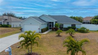 1814 SW 22nd TER, Cape Coral, FL 33991
