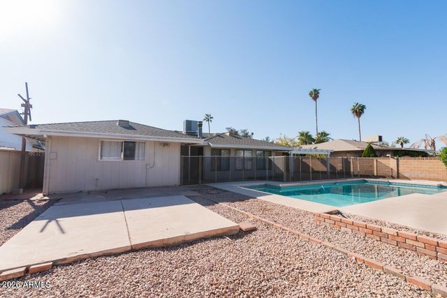 320 E ELLIS Drive, Tempe, AZ 85282