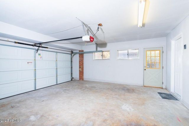 320 E ELLIS Drive, Tempe, AZ 85282