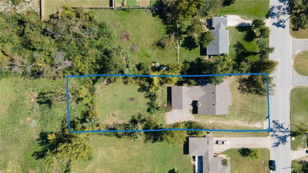 1509 Poplar Street, Rogers, AR 72758