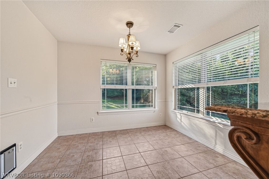 2710 Parkway Lane 2710 Parkway Lane