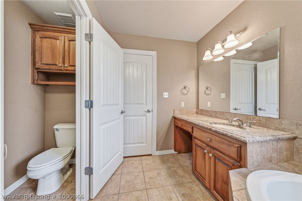 2710 Parkway Lane 2710 Parkway Lane