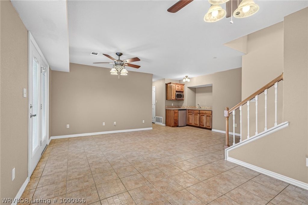 2710 Parkway Lane 2710 Parkway Lane