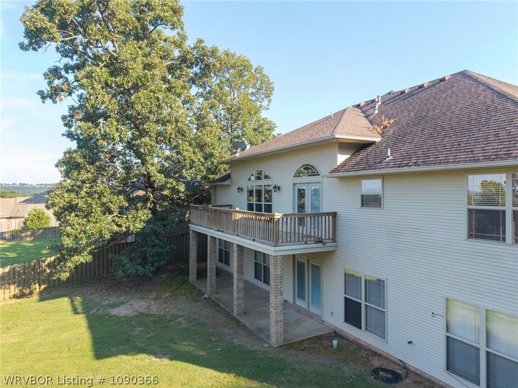 2710 Parkway Lane 2710 Parkway Lane