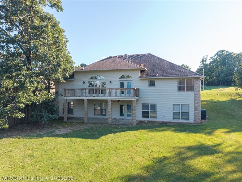 2710 Parkway Lane 2710 Parkway Lane