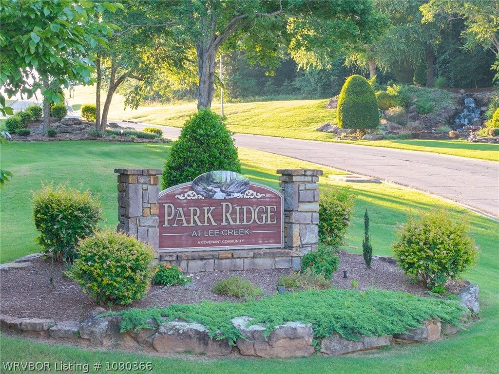 2710 Parkway Lane 2710 Parkway Lane