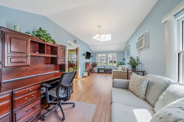 3114 Connecticut Avenue, Medford, NY 11763