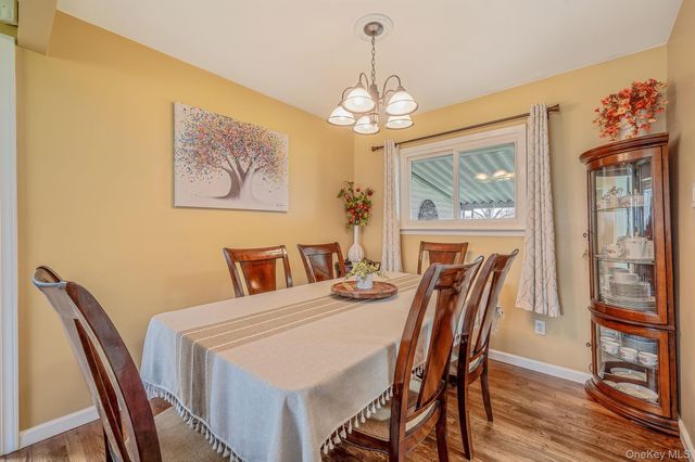 3114 Connecticut Avenue, Medford, NY 11763