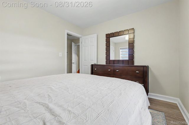 546 Nightingale Street, Dearborn, MI 48128