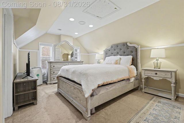 546 Nightingale Street, Dearborn, MI 48128
