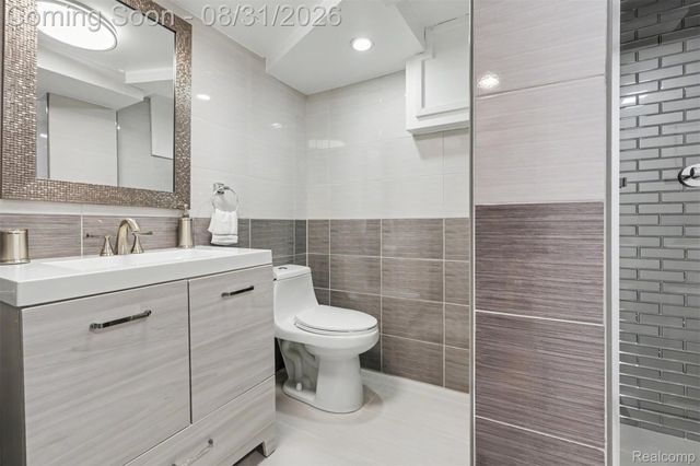 546 Nightingale Street, Dearborn, MI 48128