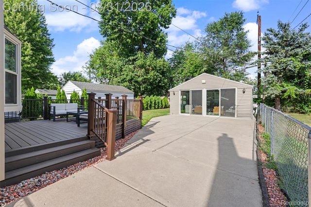 546 Nightingale Street, Dearborn, MI 48128
