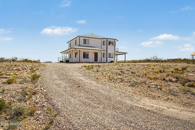 460 N PAPAGO Place, Tombstone, AZ 85638