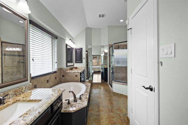 2102 Rolling Fog Drive, Pearland, TX 77584