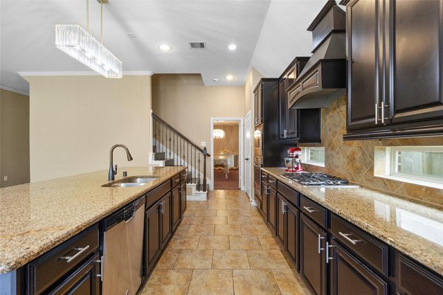2102 Rolling Fog Drive, Pearland, TX 77584