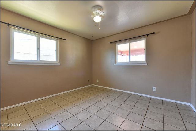 9402 MONTGOMERY Drive, El Paso, TX 79924