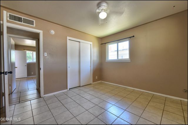9402 MONTGOMERY Drive, El Paso, TX 79924