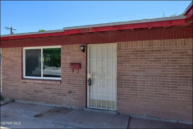 9402 MONTGOMERY Drive, El Paso, TX 79924