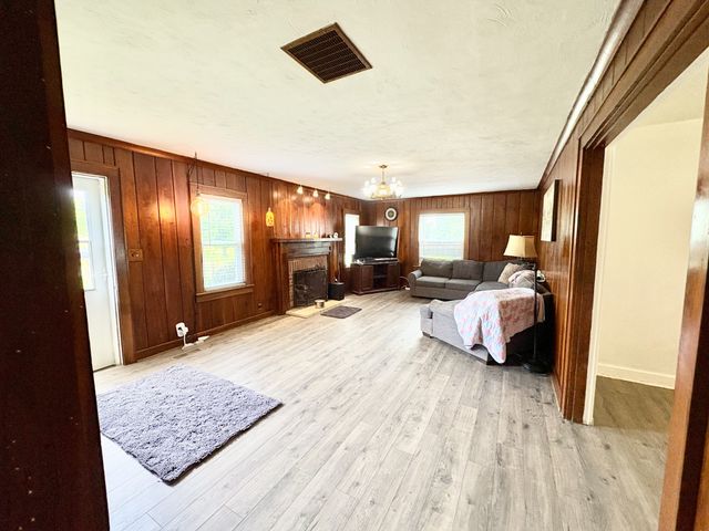 1804 Highway 52, E, Portland, TN 37148