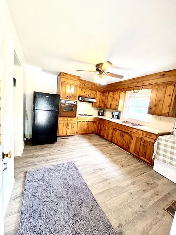 1804 Highway 52, E, Portland, TN 37148