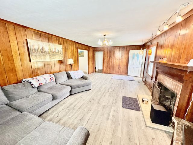 1804 Highway 52, E, Portland, TN 37148