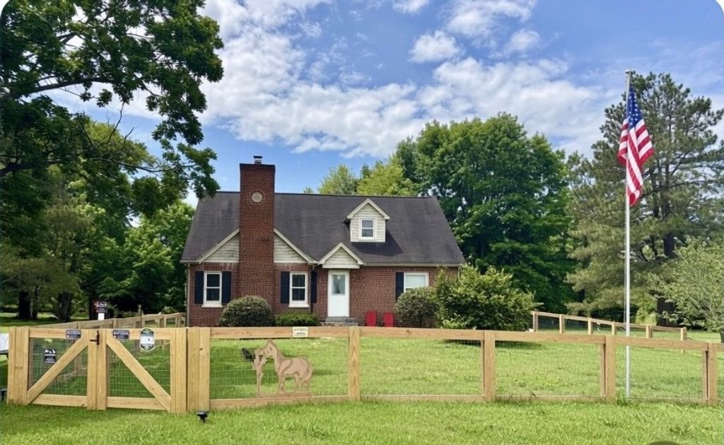 1804 Highway 52, E, Portland, TN 37148