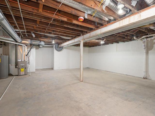 1616 Xerxes Avenue N, Minneapolis, MN 55411