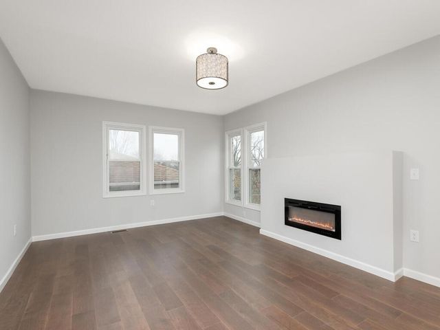 1616 Xerxes Avenue N, Minneapolis, MN 55411