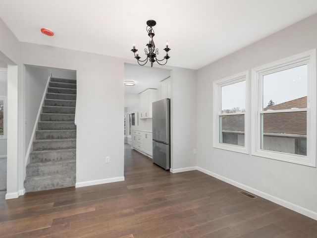 1616 Xerxes Avenue N, Minneapolis, MN 55411