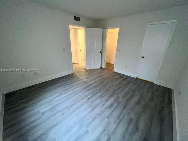 4561 W Mcnab Road 17, Pompano Beach, FL 33069