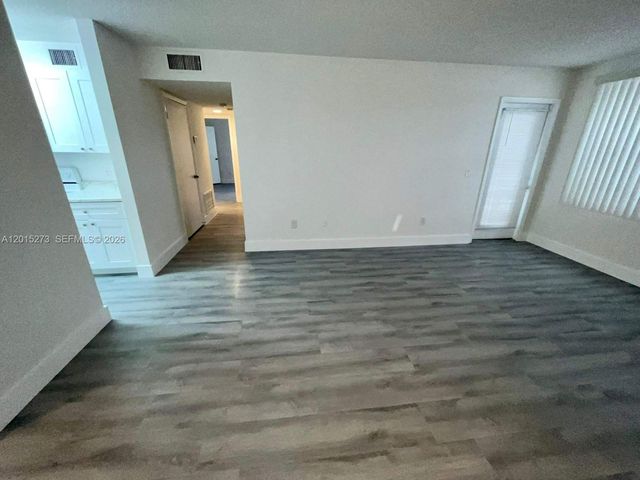 4561 W Mcnab Road 17, Pompano Beach, FL 33069