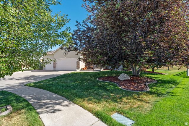 3790 W FORMBY CIR CIR, Syracuse, UT 84075