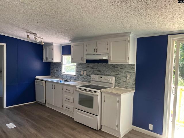 2091 W E JEFFCOAT RD, Pelion, SC 29123