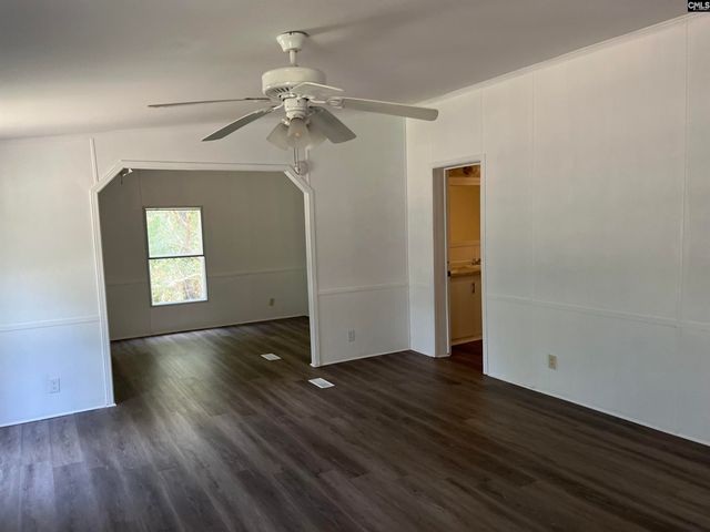 2091 W E JEFFCOAT RD, Pelion, SC 29123
