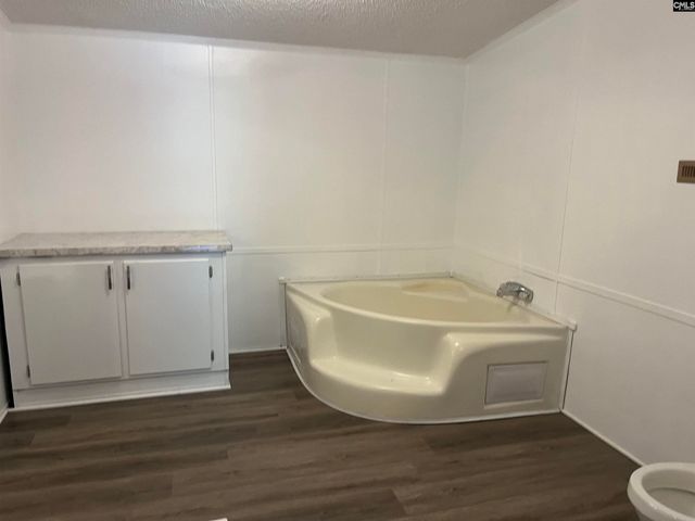2091 W E JEFFCOAT RD, Pelion, SC 29123