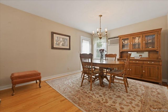 154 Cypress Street, Floral Park, NY 11001