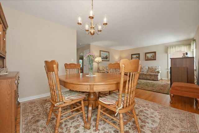 154 Cypress Street, Floral Park, NY 11001