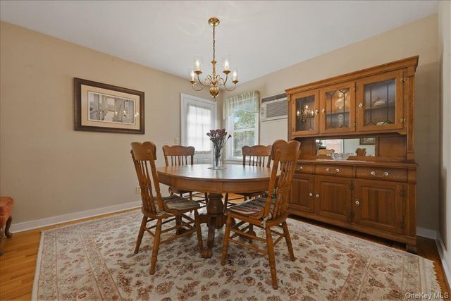 154 Cypress Street, Floral Park, NY 11001