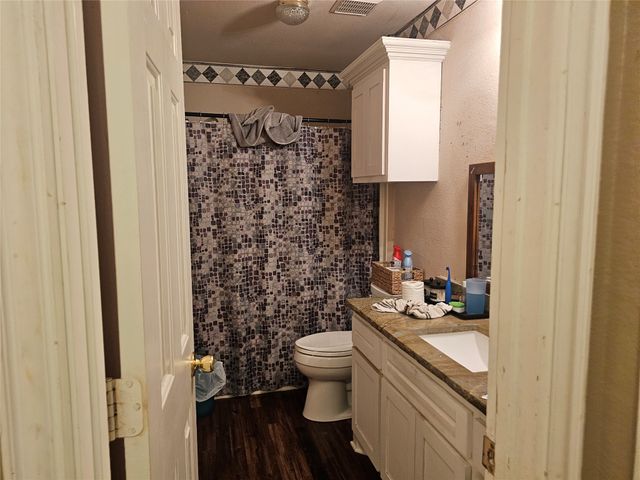 116 Country Drive, Waxahachie, TX 75165