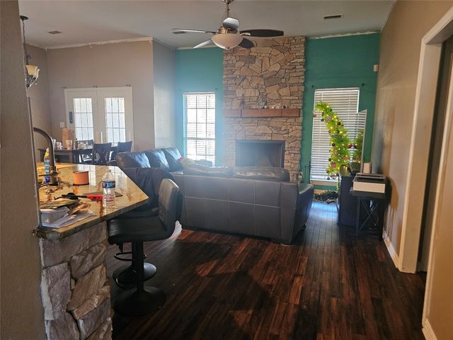 116 Country Drive, Waxahachie, TX 75165